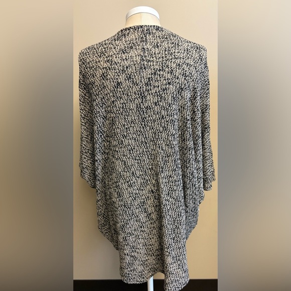 Nordstrom Painted Threads Black White Oversized Cardigan Sweater women's size M - Picture 5 of 9